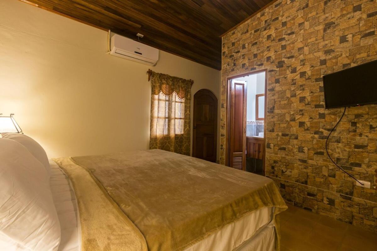 Hotel Mirna & Oct Granada Extérieur photo