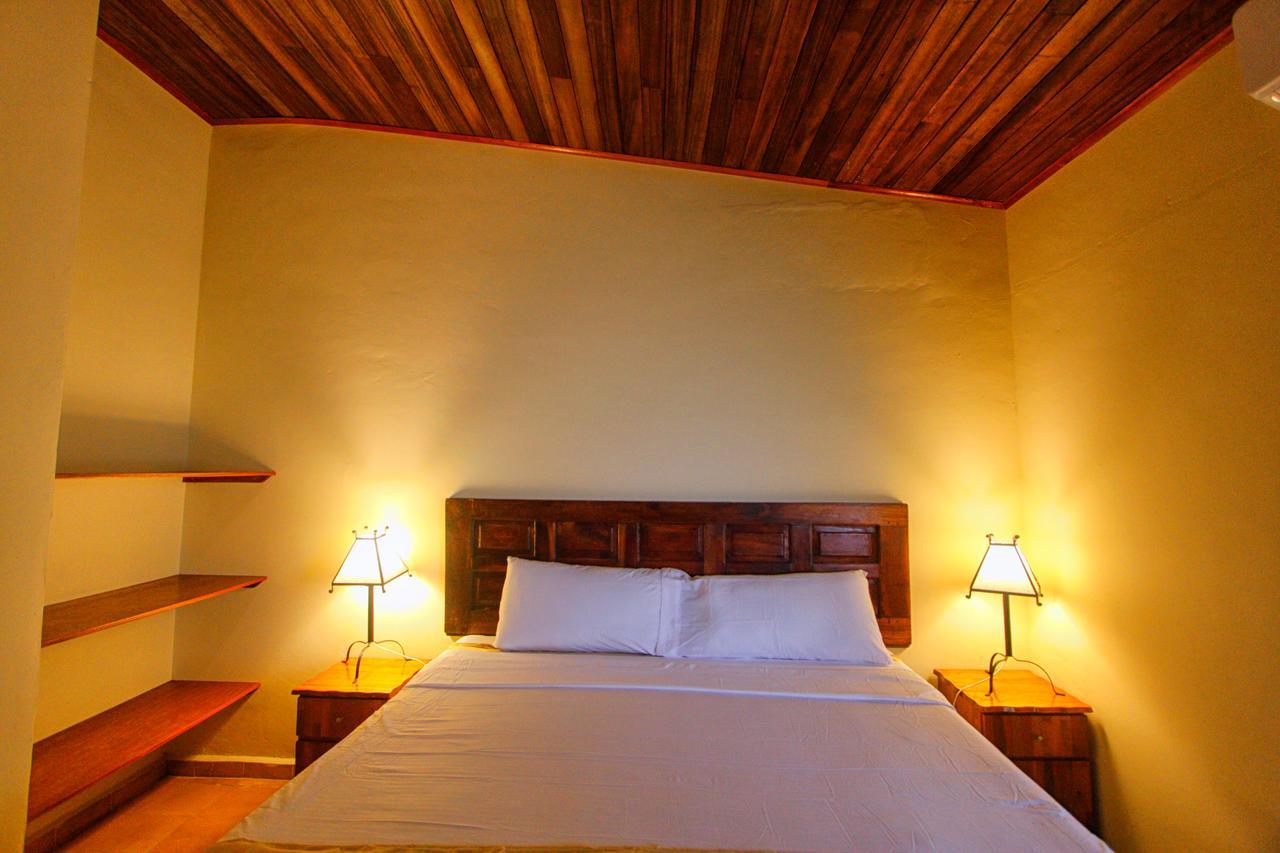 Hotel Mirna & Oct Granada Extérieur photo